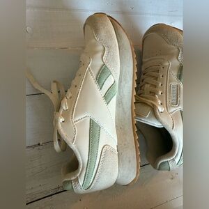 Reebok Cream and Green Sneakers Retro-Inspired Design